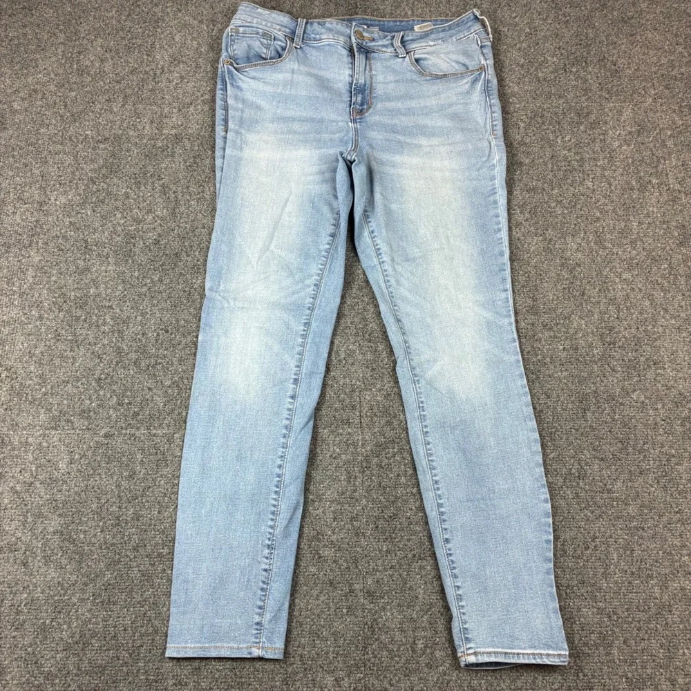 Old Navy Rockstar Super Skinny Jeans Womens‎ 12 Light Wash Blue Mid Rise Stretch